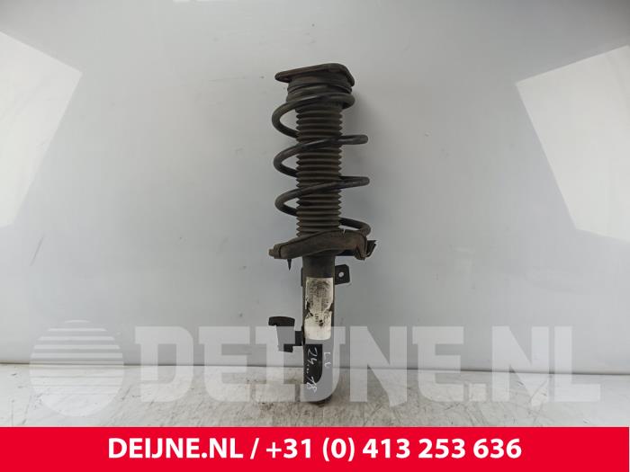 Volvo V40 Stoßdämpferstrebe links vorne O206064