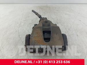 Volvo V40 Front brake calliper, right O206060 photo 2