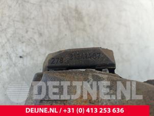 Volvo V40 Front brake calliper, right O206060 photo 3