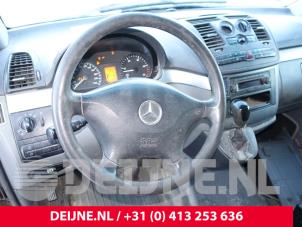 Gebruikte Stuurwiel Mercedes Vito (639.6) 3.0 120 CDI V6 24V Prijs € 90,75 Inclusief btw aangeboden door van Deijne Onderdelen Uden B.V.