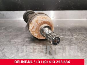 Volvo V70 Front drive shaft, left O206249 photo 3