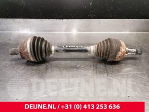 Gebruikte Steekas links-voor Volvo V70 (BW) 2.0 D3 20V Prijs € 75,00 Margeregeling aangeboden door van Deijne Onderdelen Uden B.V.