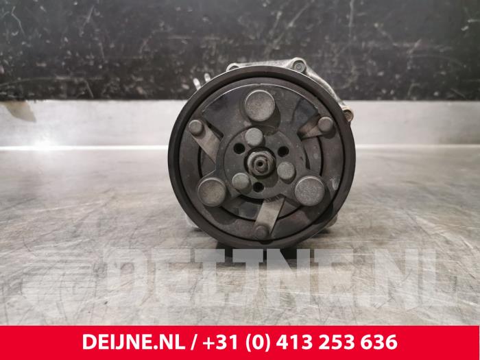 Volkswagen Caddy Aircopomp O206345