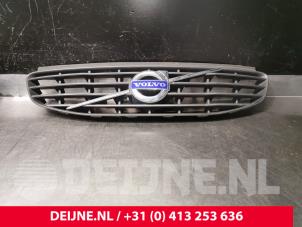 Gebruikte Grille Volvo XC60 I (DZ) 2.0 D3 16V Prijs € 175,00 Margeregeling aangeboden door van Deijne Onderdelen Uden B.V.