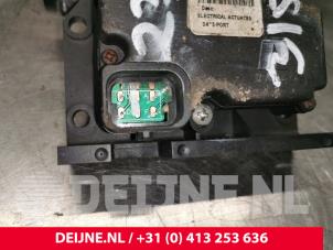 Tesla Model S Heizungsventil Elektrisch O206807 foto 3