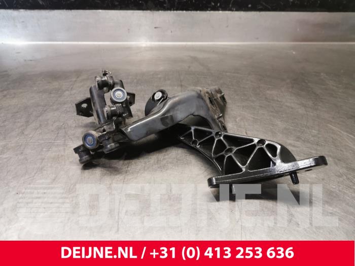 Citroen Berlingo Schiebetürrolle rechts O206980