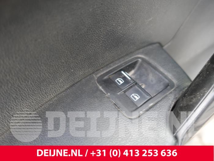 Ruit schakelaar elektrisch van een Volkswagen Caddy IV 1.4 TGI BlueMotion 2019