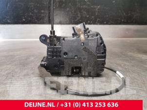 Renault Trafic Deurslot Mechaniek 2Deurs rechts O207068 foto 3