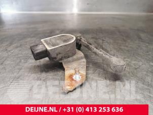 Volvo V60 Xenon hoogteregelaar O207094 foto 2