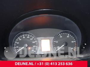 Mercedes Sprinter Odometer KM O207217 photo 2