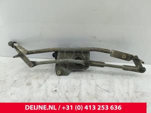Volvo XC90 Wiper motor + mechanism O207411 photo 2