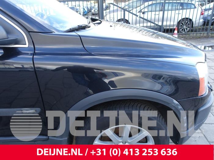 Volvo XC90 Kotflügel rechts vorne O207413
