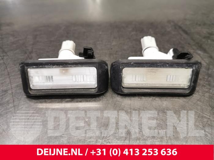 Opel Vivaro Kenteken Verlichting O207447