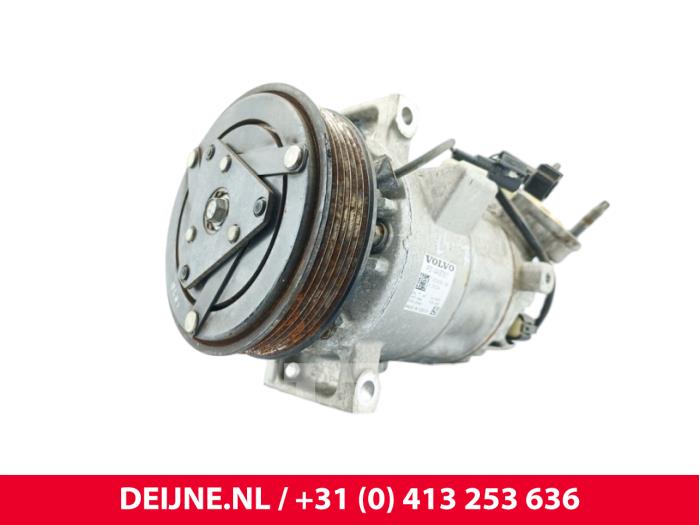 Volvo V60 Air conditioning pump O207467