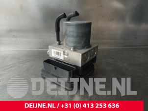 Gebruikte ABS Pomp Volvo XC40 (XZ) 2.0 D3 16V Prijs € 275,00 Margeregeling aangeboden door van Deijne Onderdelen Uden B.V.