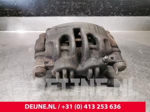Opel Movano Remklauw (Tang) rechts-voor O207692 foto 3