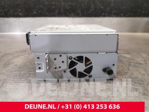 Volvo V70 CD player O207732 photo 2
