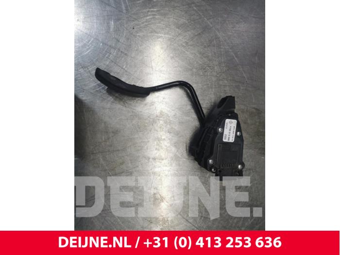 Renault Trafic Gaspedaal O207757