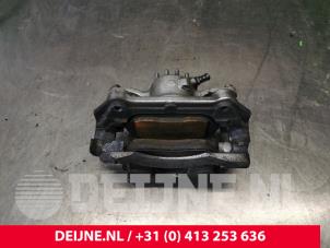 Renault Trafic Front brake calliper, right O207780 photo 3