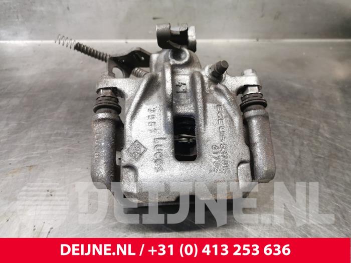 Renault Trafic Bremszange rechts hinten O207779