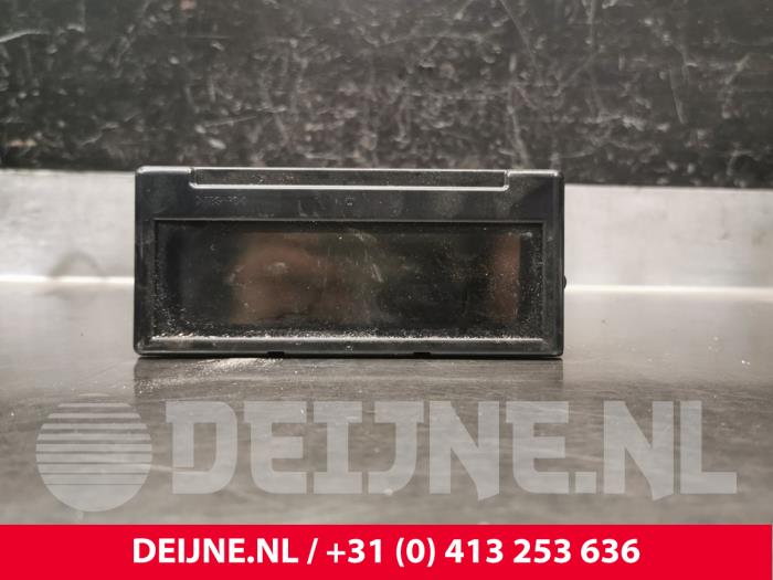 Gebruikte Display Interieur Volvo V50 (MW) 1.8 16V Prijs € 25,00 Margeregeling aangeboden door van Deijne Onderdelen Uden B.V.