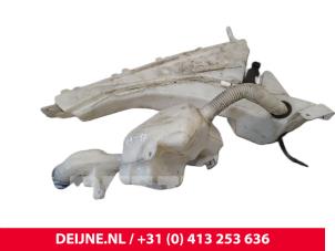 Volvo V50 Ruitensproeiertank voor O207948 foto 3