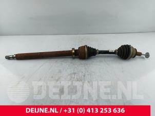 Gebruikte Steekas rechts-voor Volvo V60 I (FW/GW) 2.0 D3 20V Prijs € 95,00 Margeregeling aangeboden door van Deijne Onderdelen Uden B.V.