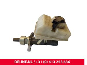 Volvo C70 Master cylinder O208104 photo 2