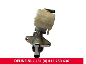 Volvo C70 Master cylinder O208104 photo 3