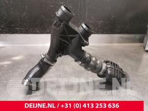 Renault Master Intercooler Rohr O208149 foto 3