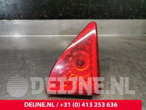 Gebruikte Remlicht Extra midden Renault Master IV (JV) 2.3 dCi 16V 150 Prijs € 36,30 Inclusief btw aangeboden door van Deijne Onderdelen Uden B.V.