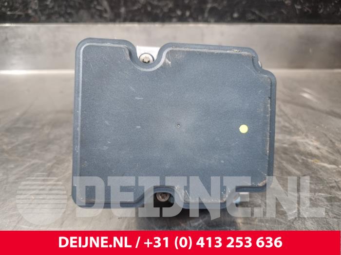 Gebruikte ABS Pomp Mercedes Vito (447.6) 1.7 110 CDI 16V Prijs € 242,00 Inclusief btw aangeboden door van Deijne Onderdelen Uden B.V.