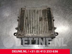 Mercedes Sprinter Engine management computer O208561 photo 3