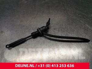 Renault Master Koppeling Hoofd Cilinder O208568 foto 2