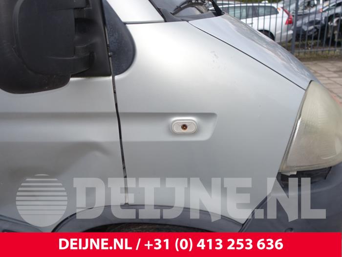 Opel Movano Kotflügel rechts vorne O208684