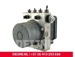 Volkswagen Transporter ABS Pumpe O208717 foto 3