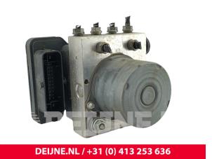 Volkswagen Transporter ABS Pumpe O208717 foto 2