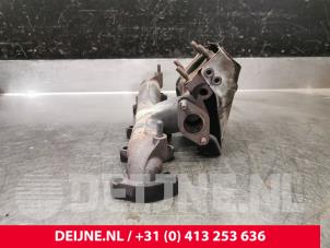 Volkswagen Crafter Abgaskrümmer O208827 foto 2