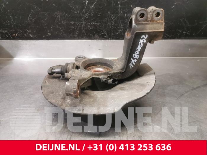 Volkswagen Transporter Achsschenkel links vorne O208907