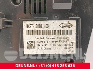 Ford Transit Connect Radiobedienfeld O208957 foto 3