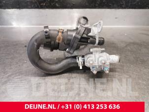 Renault Master Water pump O209033 photo 2