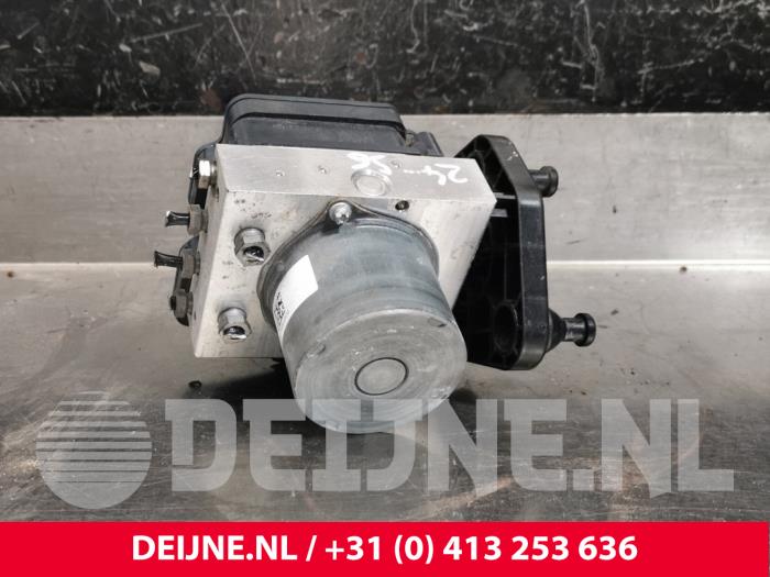 Mercedes Sprinter ABS pump O209057