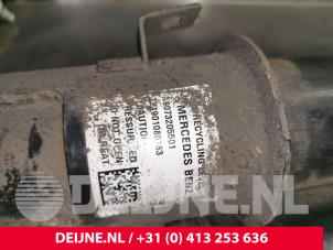 Mercedes Sprinter Front shock absorber, right O209094 photo 2