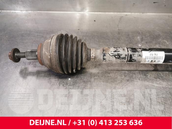 Volkswagen Caddy Antriebswelle rechts vorne O209460