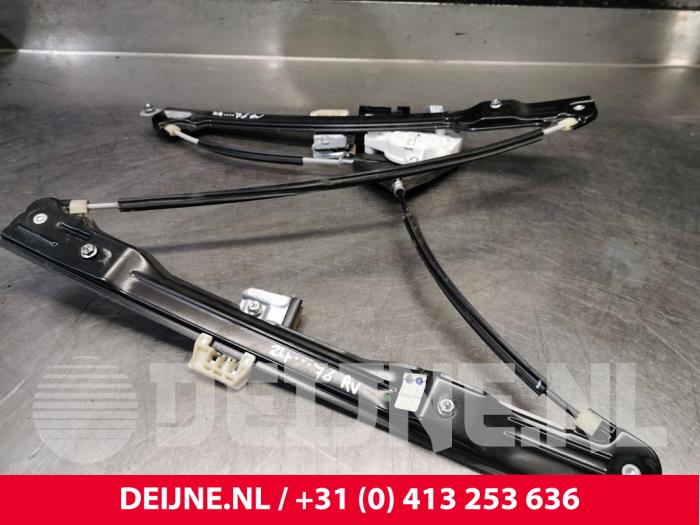 Volkswagen Caddy Fenstermechanik 2-türig rechts vorne O209521