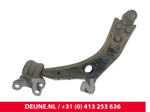 Volvo V40 Front lower wishbone, right O209546 photo 3