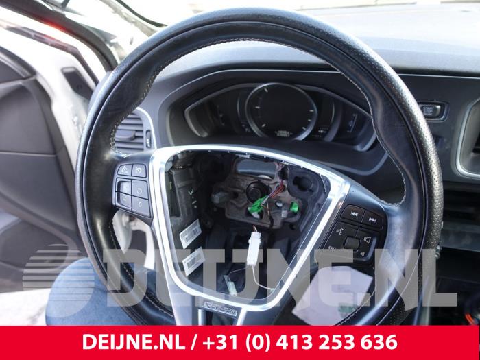 Volvo V40 Kilometerteller KM O209552