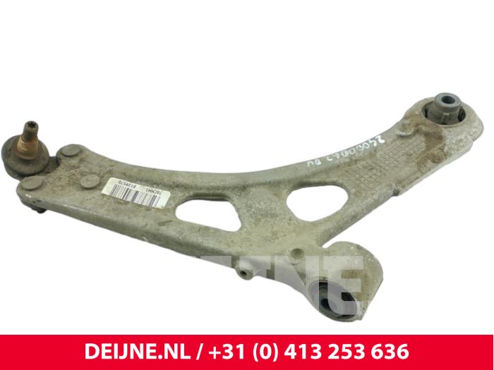 Opel Combo Querlenker unten rechts vorne O209620