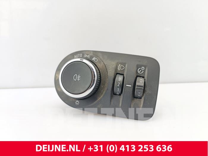 Opel Combo Licht Schalter O209629