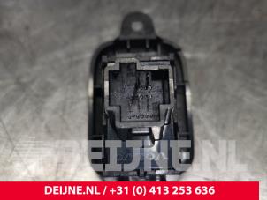 Volvo V50 Electric window switch O209755 photo 2